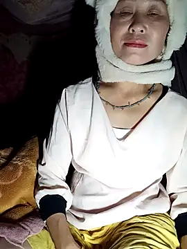 witch-xx online show from 03-18-26, 05:49