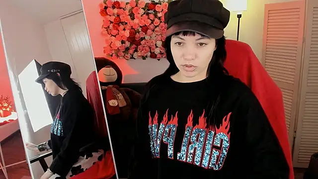 Snapshot of NeoGeisha chatting on 04-19-26, 01:10 NeoGeisha online show from 04-19-26, 01:10