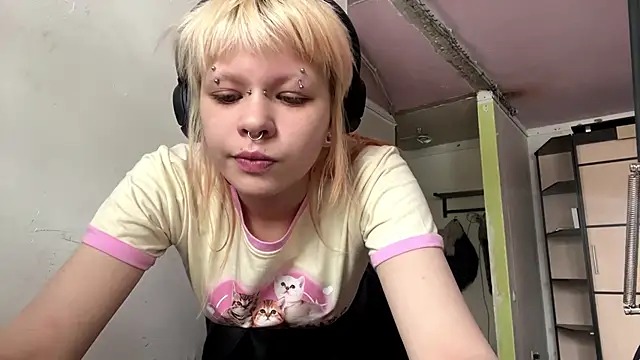 MeowMixer online show from 02-08-26, 09:13