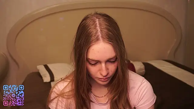 RowenaIanniello online show from 02-16-26, 02:24