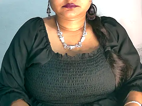 Snapshot of Saniya_K2 chatting on 04-14-26, 04:02 Saniya K2 online show from 04-14-26, 04:02