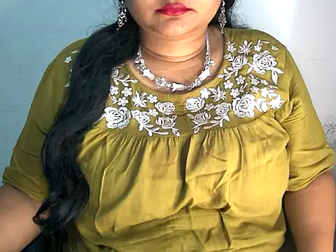 Snapshot of Saniya_K2 chatting on 04-15-26, 04:36 Saniya K2 online show from 04-15-26, 04:36