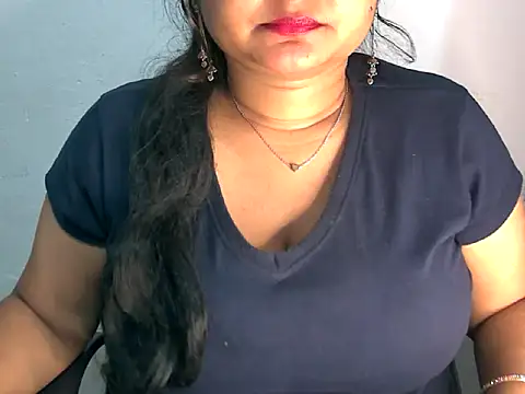 Snapshot of Saniya_K2 chatting on 04-19-26, 06:21 Saniya K2 online show from 04-19-26, 06:21