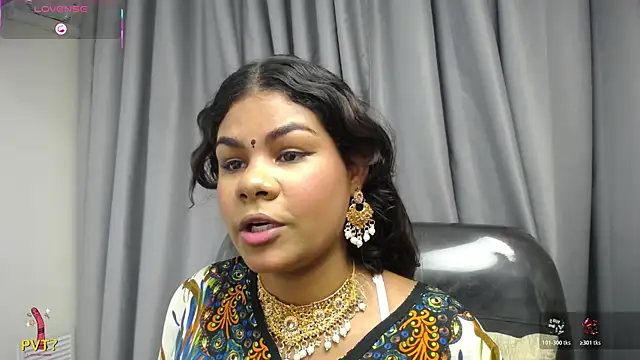yaazhinii online show from 05-06-26, 11:48
