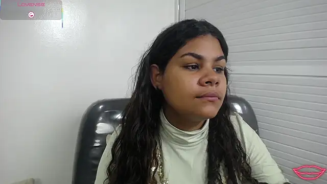 yaazhinii online show from 06-19-26, 11:58