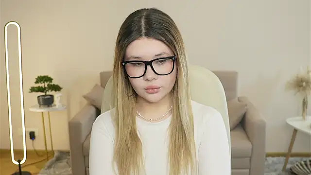 OraliaTumbleston online show from 02-08-26, 12:19