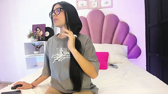 Lili Stone  online show from 03-31-26, 03:52