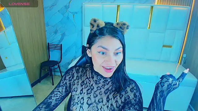 rox luxury tf online show from 05-06-26, 01:38