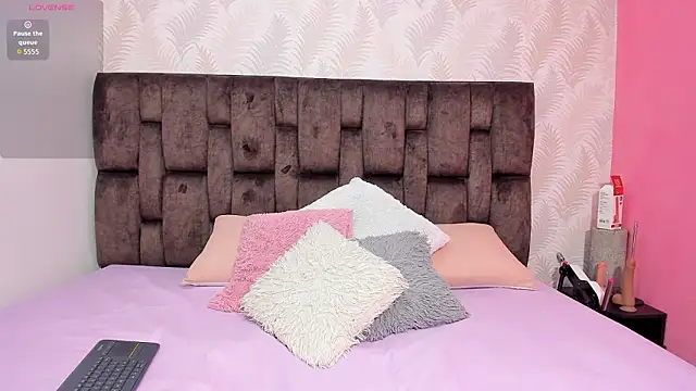 Kataleya Lopezz online show from 03-01-26, 01:35