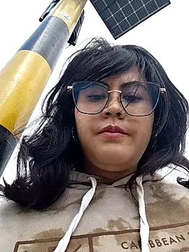 Snapshot of Mari-98 chatting on 02-20-26, 07:36 Mari-98 online show from 02-20-26, 07:36