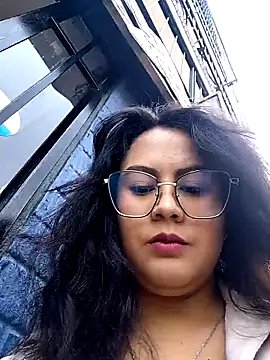 Snapshot of Mari-98 chatting on 02-27-26, 06:19 Mari-98 online show from 02-27-26, 06:19