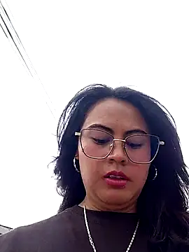 Snapshot of Mari-98 chatting on 03-10-26, 07:30 Mari-98 online show from 03-10-26, 07:30