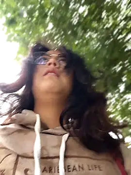 Snapshot of Mari-98 chatting on 03-22-26, 07:50 Mari-98 online show from 03-22-26, 07:50