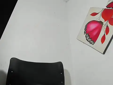 Jesshot bigcock20cm online show from 05-03-26, 07:03