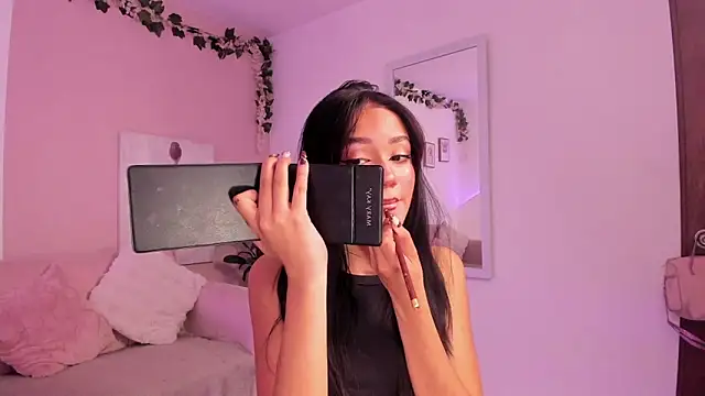 Mila jenner online show from 03-20-26, 03:50