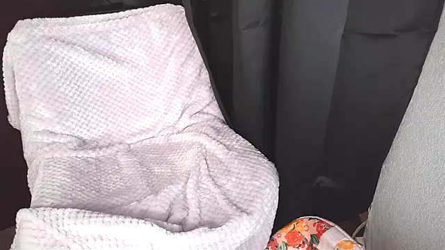 ArielsFeet333 online show from 02-25-26, 11:25