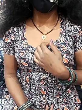 Hotty pooja 07 online show from 02-08-26, 05:44