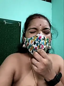 Snapshot of Tamilkannadacouple chatting on 04-28-26, 06:02 Tamilkannadacouple online show from 04-28-26, 06:02