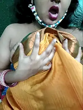 Snapshot of Tamilkannadacouple chatting on 05-02-26, 06:02 Tamilkannadacouple online show from 05-02-26, 06:02