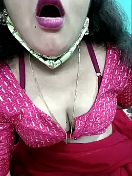 Snapshot of Tamilkannadacouple chatting on 05-09-26, 06:29 Tamilkannadacouple online show from 05-09-26, 06:29