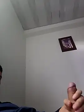 Snapshot of elvaquero06 chatting on 02-15-26, 01:35 elvaquero06 online show from 02-15-26, 01:35