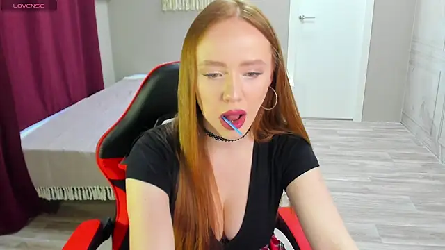 RoseShelton online show from 02-08-26, 01:09