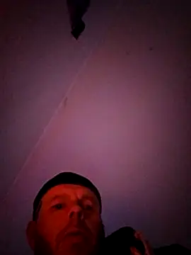 Snapshot of Stossfest43 chatting on 03-07-26, 06:21 Stossfest43 online show from 03-07-26, 06:21