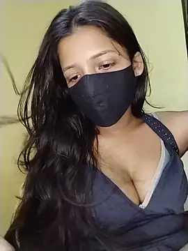 Naina-hott online show from 05-12-26, 07:11