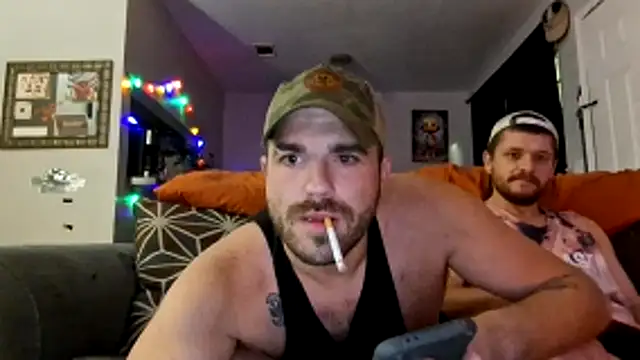Snapshot of Studly410 chatting on 06-19-26, 06:51 Studly410 online show from 06-19-26, 06:51