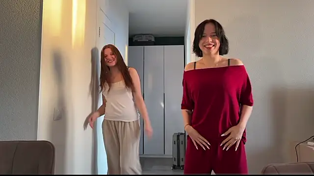 lunamuna  online show from 02-05-26, 01:49