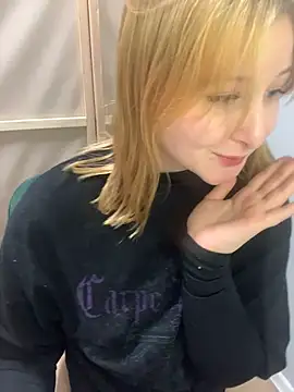 Snapshot of MargoPinky1 chatting on 04-07-26, 07:25 MargoPinky1 online show from 04-07-26, 07:25