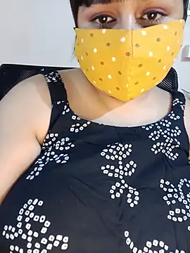Snapshot of Lovely-Lina7 chatting on 05-27-26, 06:27 Lovely-Lina7 online show from 05-27-26, 06:27