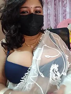 Snapshot of Lovely-Lina7 chatting on 06-08-26, 11:38 Lovely-Lina7 online show from 06-08-26, 11:38
