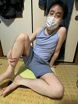 shizuku-kun211 online show from 05-02-26, 02:55