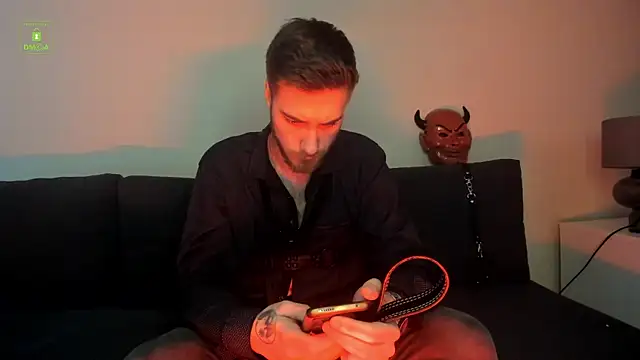 Harvey Wiliams online show from 03-22-26, 06:17