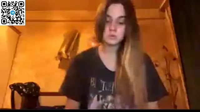 Snapshot of LovelySilk_63 chatting on 03-31-26, 06:52 LovelySilk 63 online show from 03-31-26, 06:52