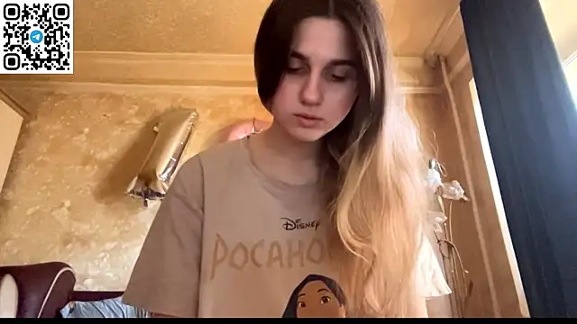 Snapshot of LovelySilk_63 chatting on 04-05-26, 08:11 LovelySilk 63 online show from 04-05-26, 08:11