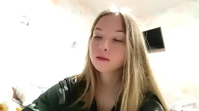 TiaBIanks online show from 02-20-26, 01:33