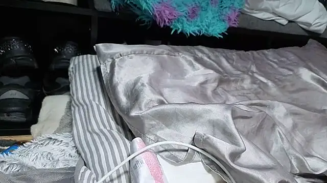 JadeAlexis403 online show from 06-28-26, 07:25