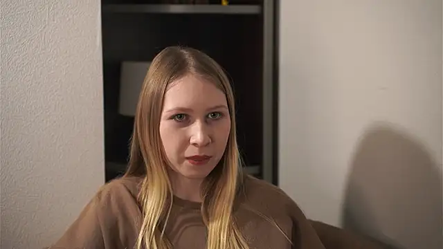 Snapshot of MiHabeck chatting on 02-06-26, 01:14 MiHabeck online show from 02-06-26, 01:14