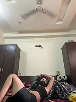 raavigirl online show from 03-20-26, 02:49