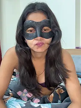 raavigirl online show from 04-11-26, 08:57