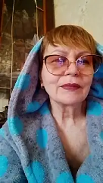 Snapshot of SophieBurns chatting on 04-05-26, 10:01 SophieBurns online show from 04-05-26, 10:01