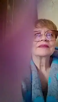 Snapshot of SophieBurns chatting on 04-11-26, 11:14 SophieBurns online show from 04-11-26, 11:14