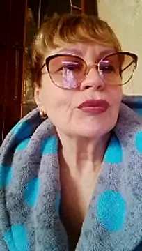 Snapshot of SophieBurns chatting on 04-12-26, 09:36 SophieBurns online show from 04-12-26, 09:36