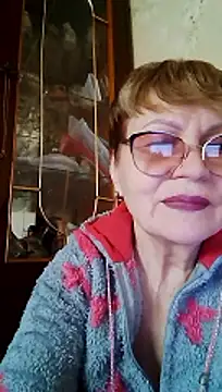 Snapshot of SophieBurns chatting on 04-13-26, 08:31 SophieBurns online show from 04-13-26, 08:31