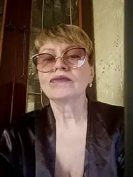 SophieBurns online show from 06-23-26, 08:56