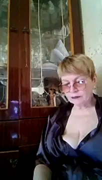 SophieBurns online show from 06-24-26, 10:14