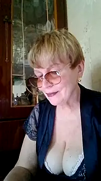 SophieBurns online show from 06-26-26, 10:41