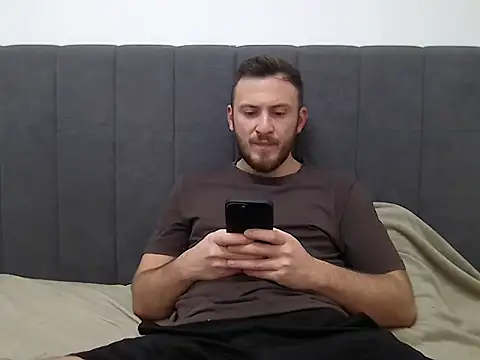 RoyalStudX online show from 02-06-26, 08:45